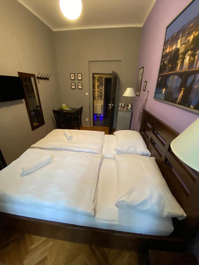 Central Station Studios براغ المظهر الخارجي الصورة