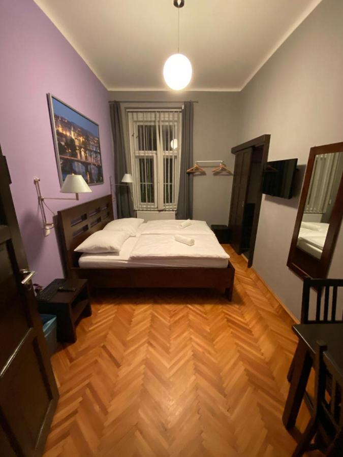Central Station Studios براغ المظهر الخارجي الصورة